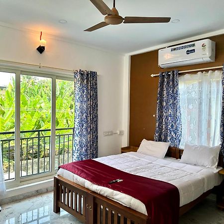 Hotel M M Residency à Kochi Extérieur photo