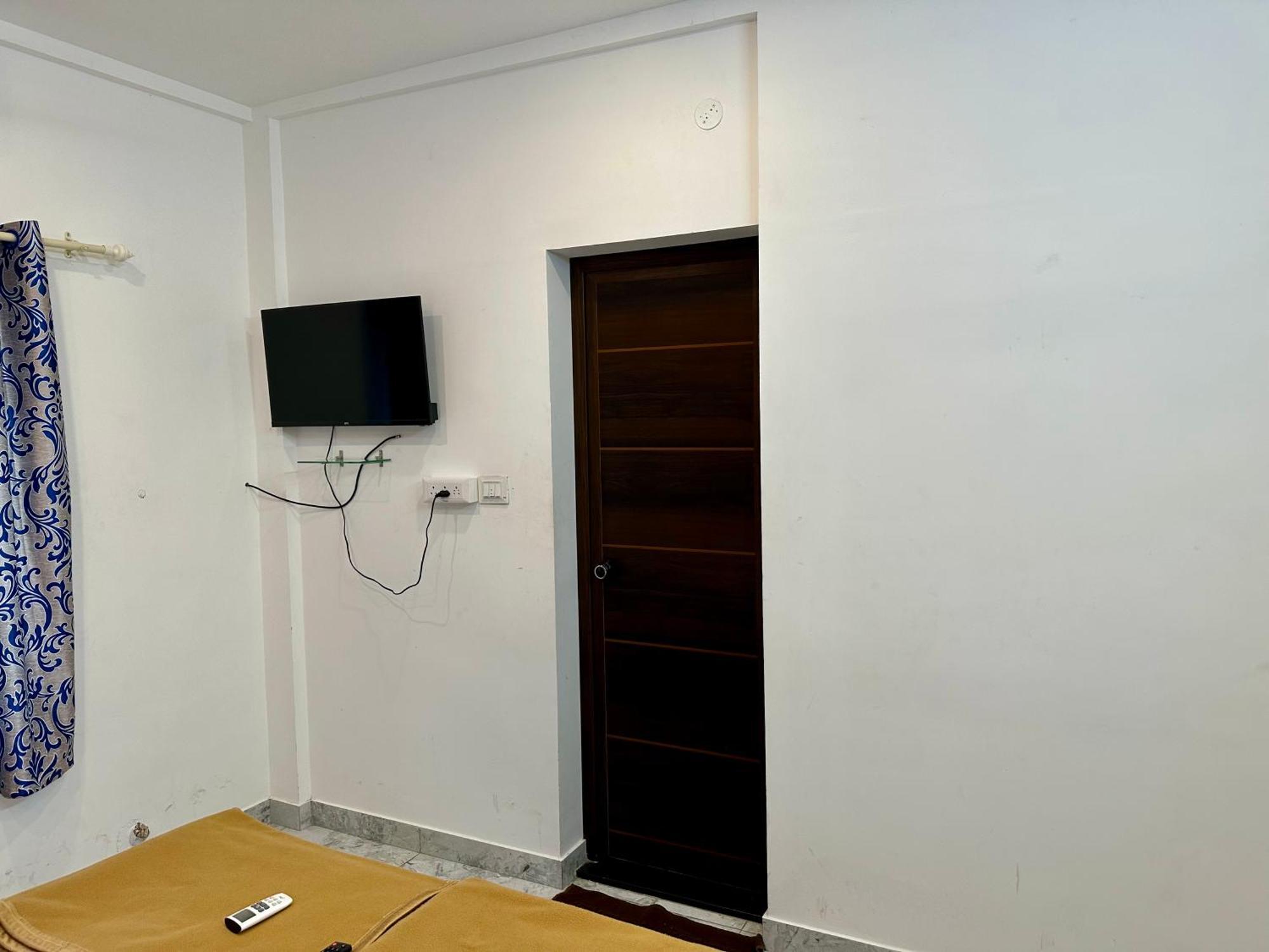 Hotel M M Residency à Kochi Extérieur photo