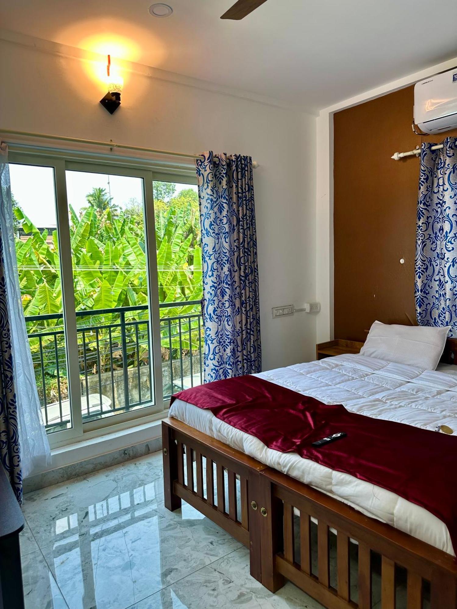 Hotel M M Residency à Kochi Extérieur photo