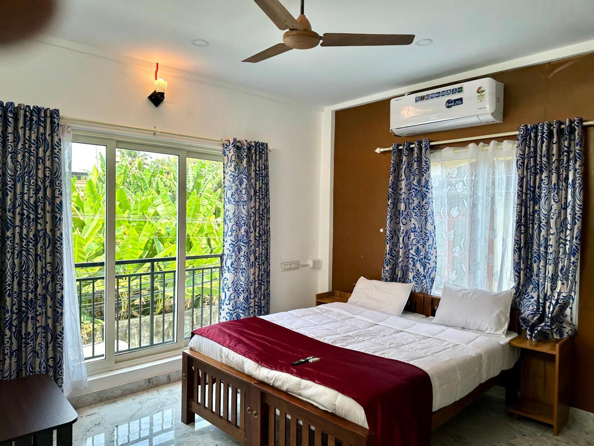 Hotel M M Residency à Kochi Extérieur photo